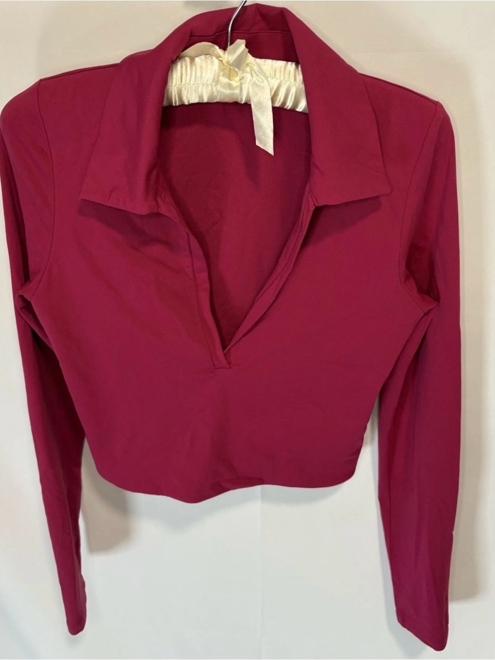 Aritzia Babaton Women's Sculpt Knit Polo Long sleeve Cropped Pink Open Neck Med